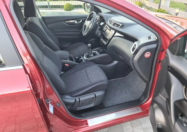 Nissan Qashqai cena 49700 przebieg: 126970, rok produkcji 2015 z Debrzno małe 154